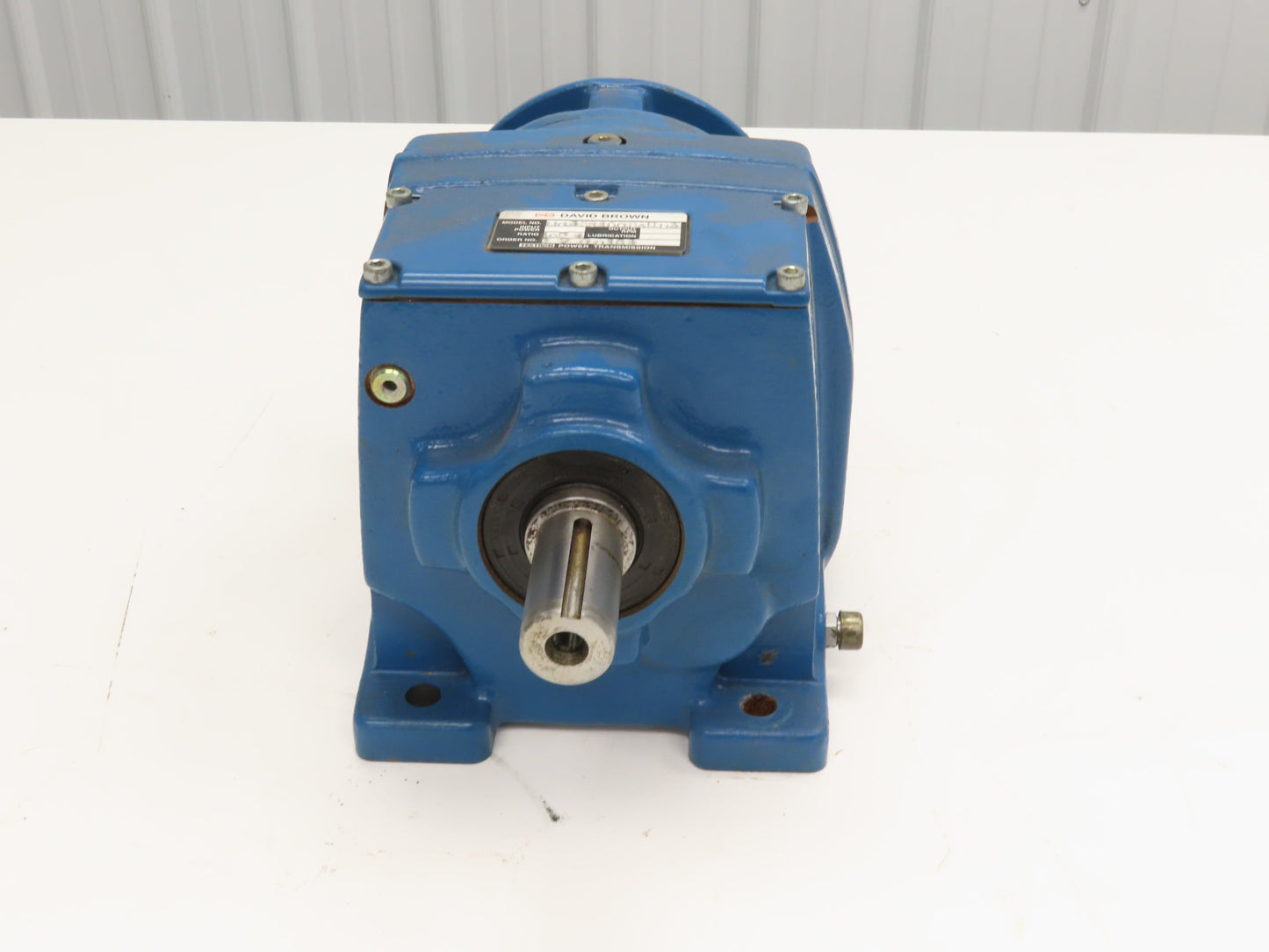 Textron David Brown M0432100BANU4 Inline Helical Gearbox 100:1 Reducer 18rpm 56C