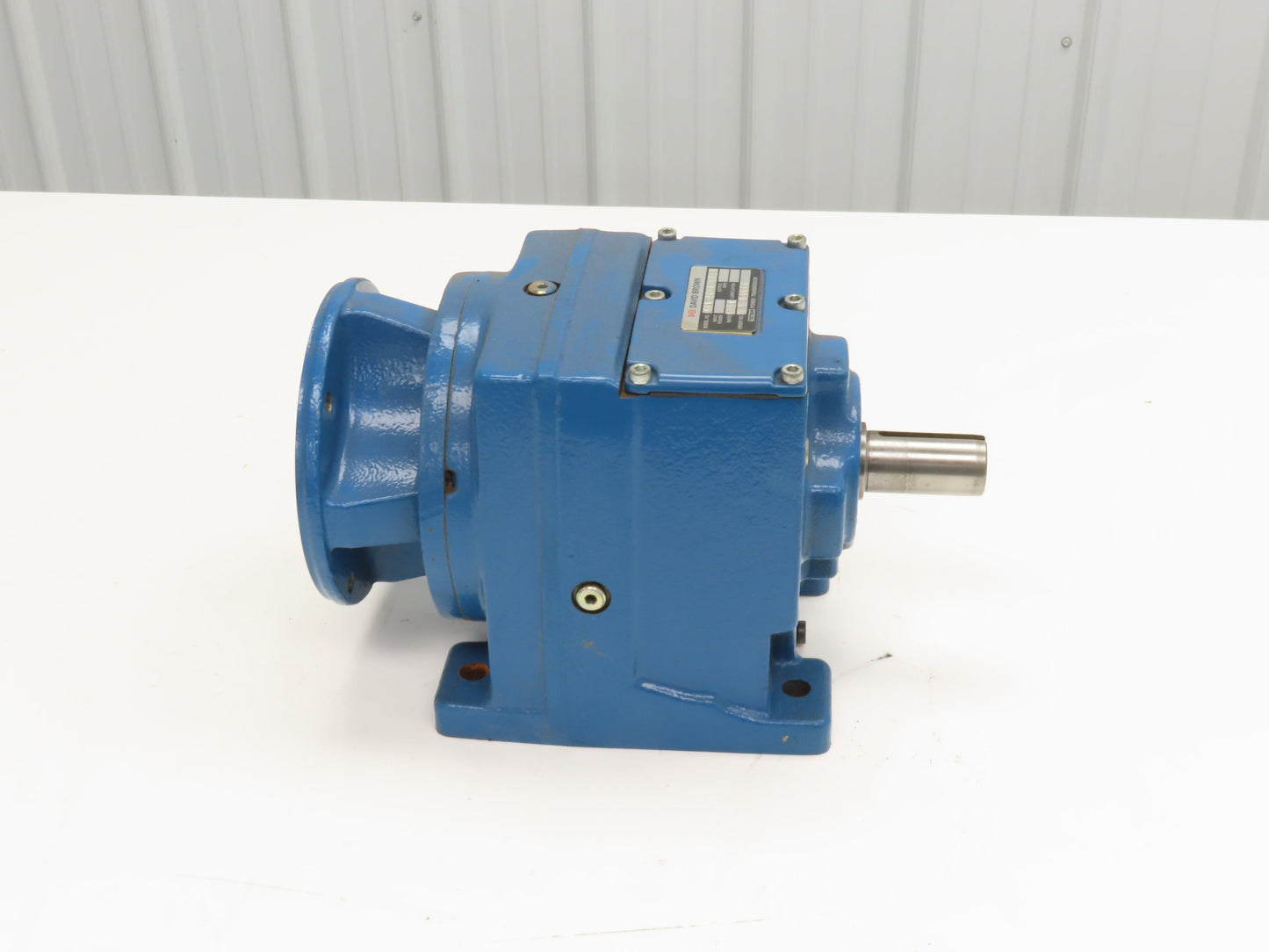 Textron David Brown M0432100BANU4 Inline Helical Gearbox 100:1 Reducer 18rpm 56C