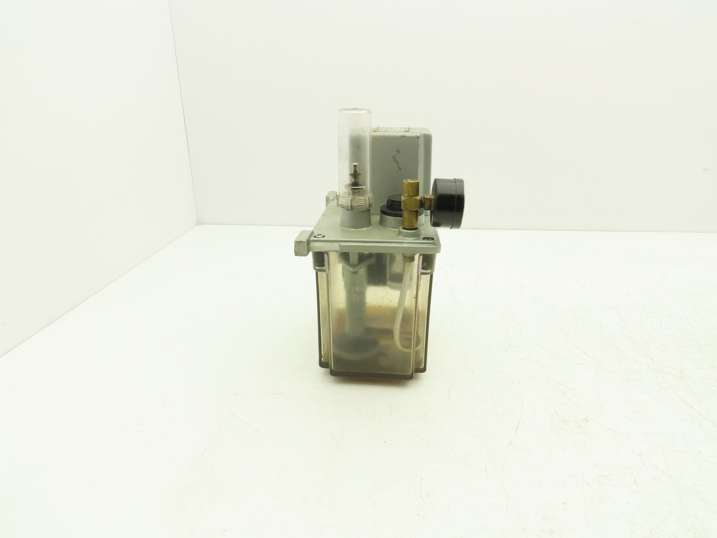 Chen Ying Automatic Lubricator 110V Displacement Volume 3-6CC 10 min Interval