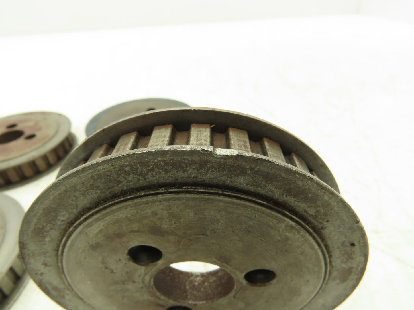 Timing Pulley 3/8" Pitch 30 Tooth 1/2" W 15/16" Bore Lot of 6