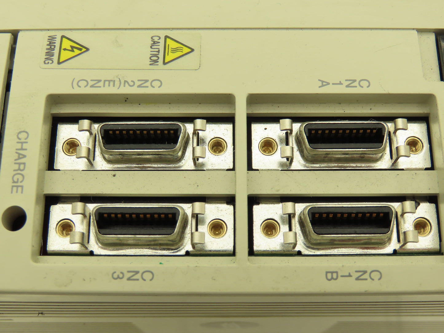 Mitsubishi MR-J2-100A MR-J2-100A AC Servo Drive 200-230V In 1kW 1-3Ph 170V Out