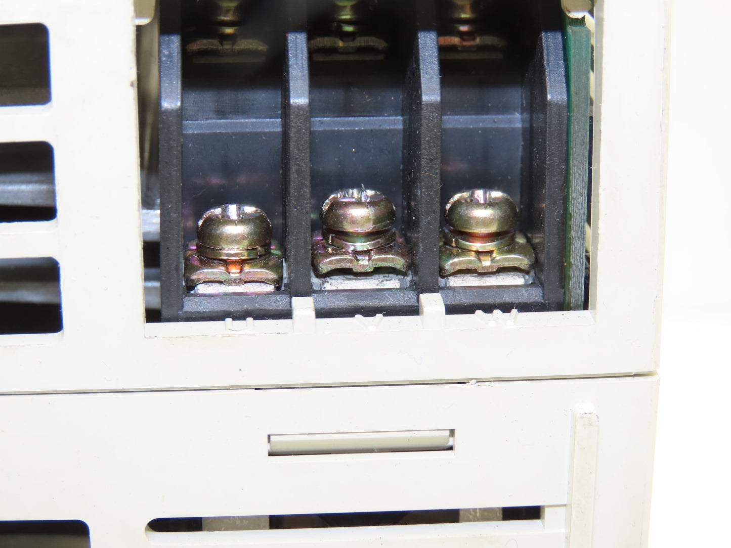 Mitsubishi MR-J2-100A MR-J2-100A AC Servo Drive 200-230V In 1kW 1-3Ph 170V Out