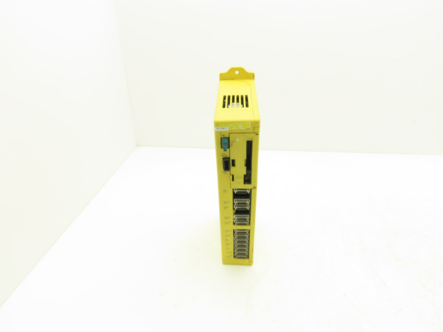 Fanuc A02B-0166-B581 Power Mate D Control Servo Controller