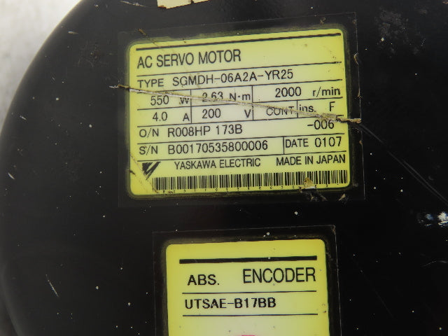 Yaskawa UTSAE-B17BB AC Servo Motor 0.55kW 2000rpm 200v with 3-3/4" Shaft