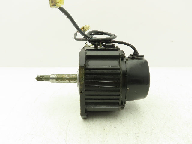 Yaskawa UTSAE-B17BB AC Servo Motor 0.55kW 2000rpm 200v with 3-3/4" Shaft