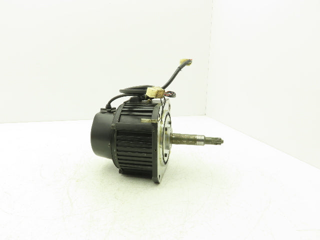 Yaskawa UTSAE-B17BB AC Servo Motor 0.55kW 2000rpm 200v with 3-3/4" Shaft