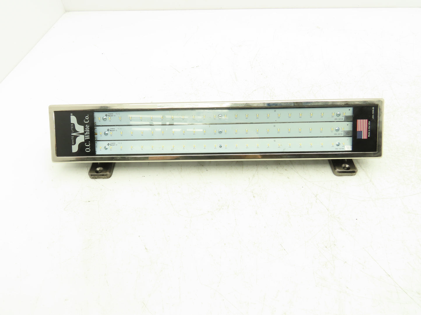 OC White LED-1936-24 Bar Light Power Supply 100-240VAC 1Ph 1.8A Magnet Mount