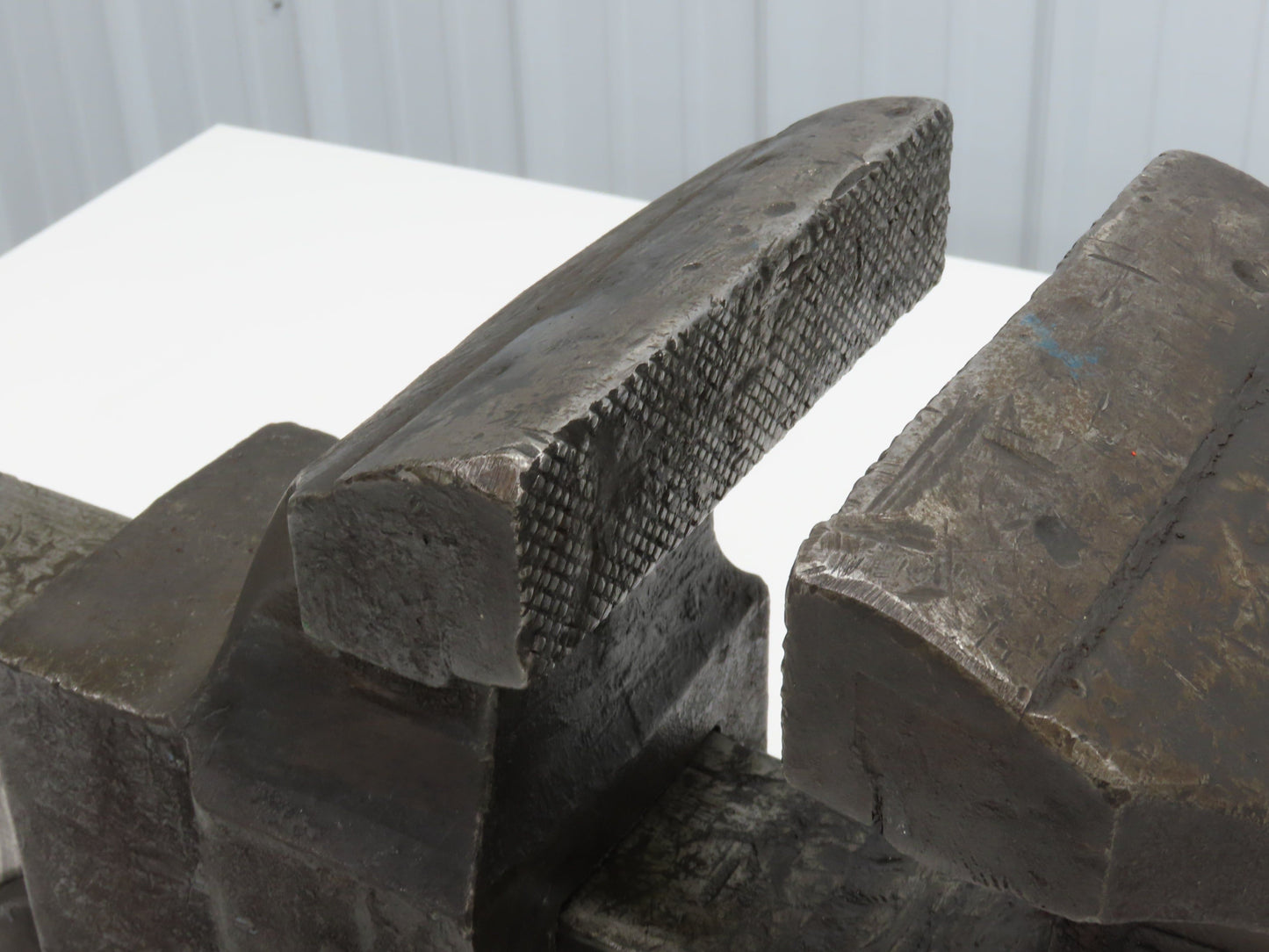 Charles Parker Model 976 Swiveling Bench Vise 6" Vtg Heavy Duty American Made