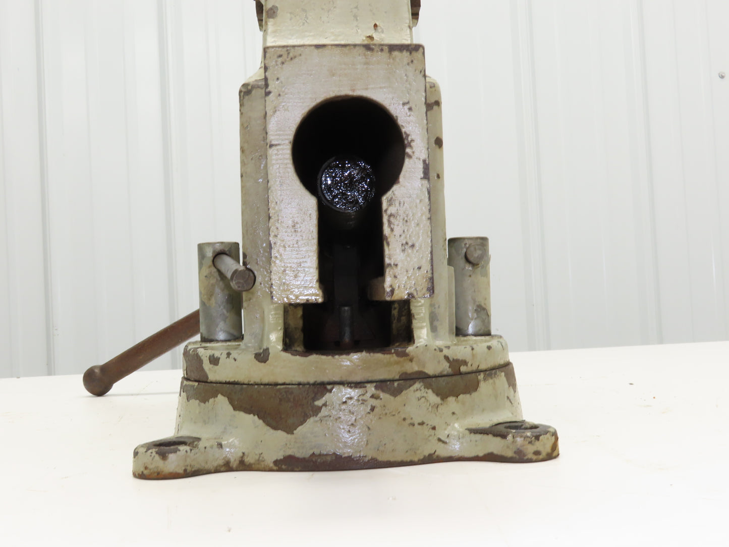 Armstrong Model 205-1 Swiveling Bench Vise 5" Vtg Heavy Duty American Made