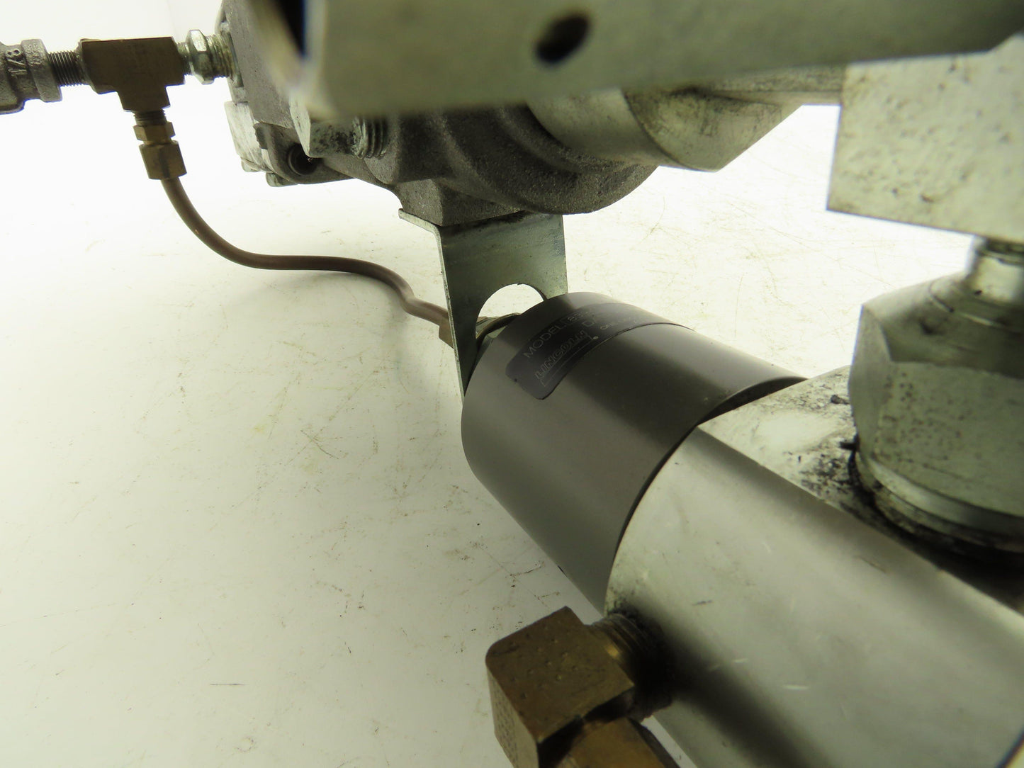 Lincoln 83948 Pneumatic Lubricator Vent Valve Flanged Assy