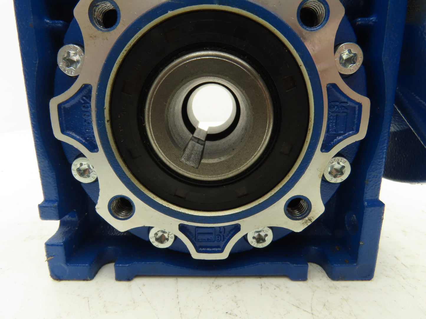 Motovario NRV 050 Worm Gearbox 10:1 Reducer 56C 5/8" Input x 1" Hollow Shaft