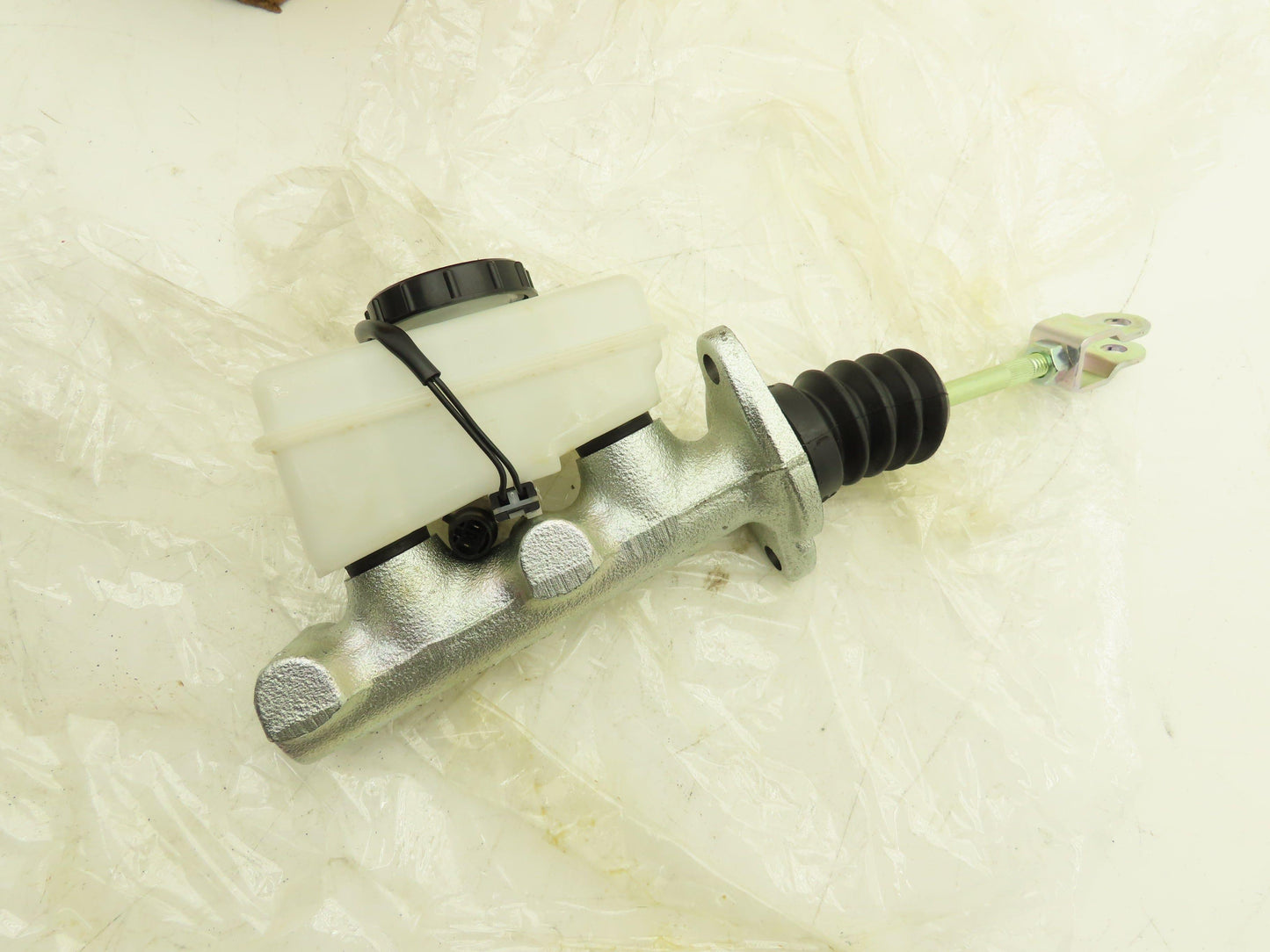 Hyster 1347048 Forklift Brake Master Cylinder