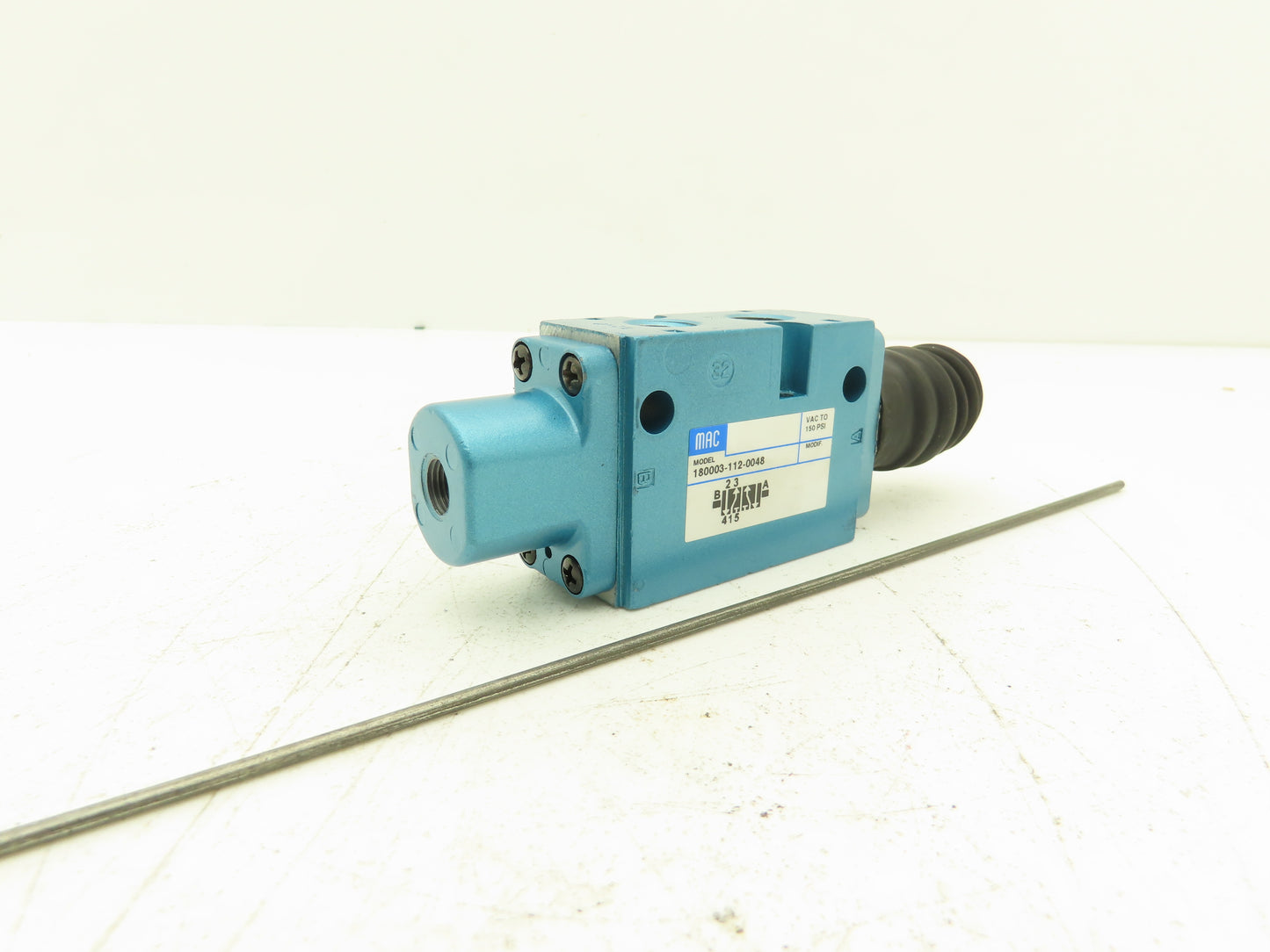 MAC 180003-112-0048 Pneumatic Solenoid Valve 4/2 Double Operator 1/4"npt