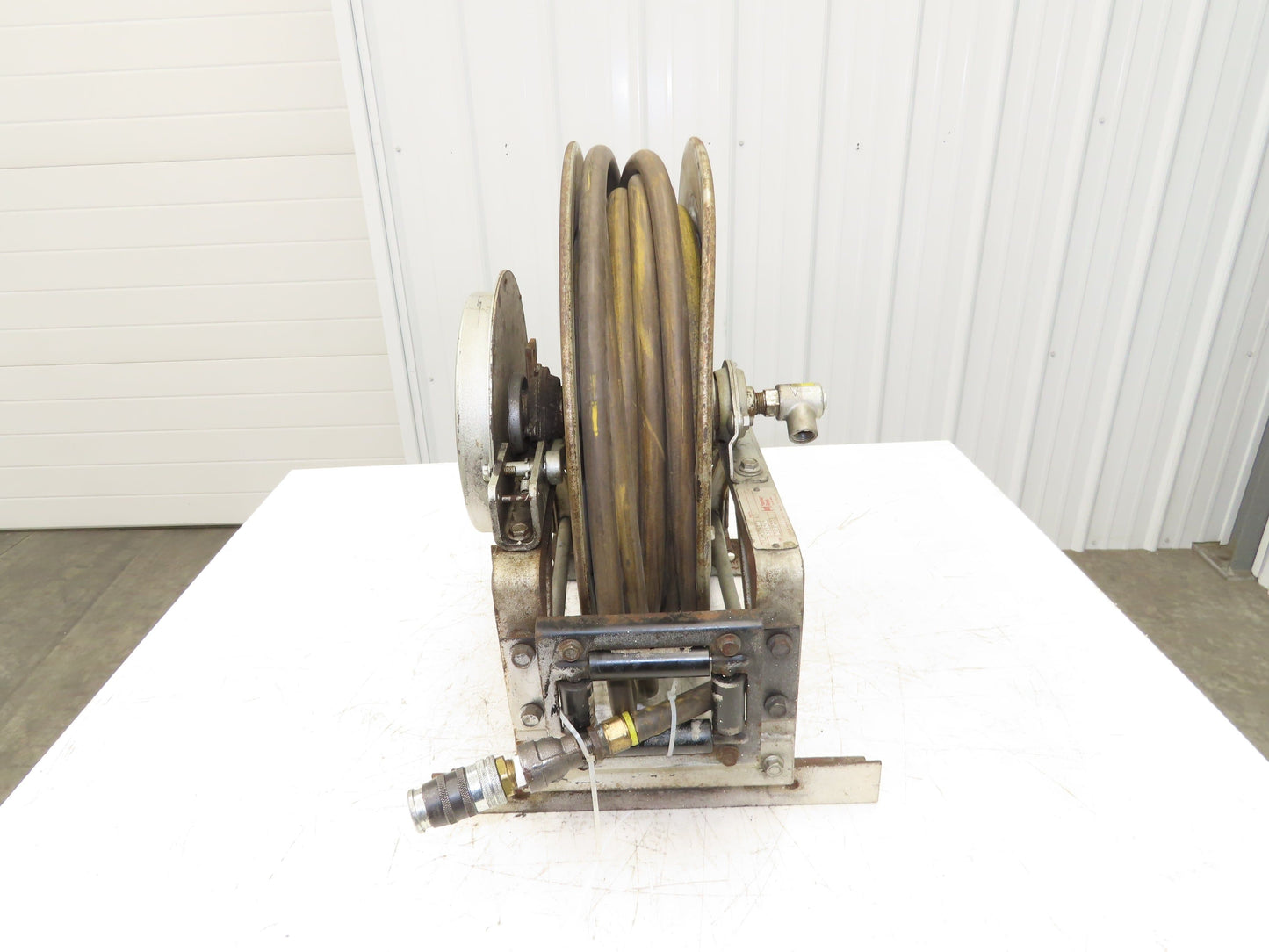 Hannay Reels 716-19-20C SR Retractable Industrial Air Hose Reel 1/2" X 52'