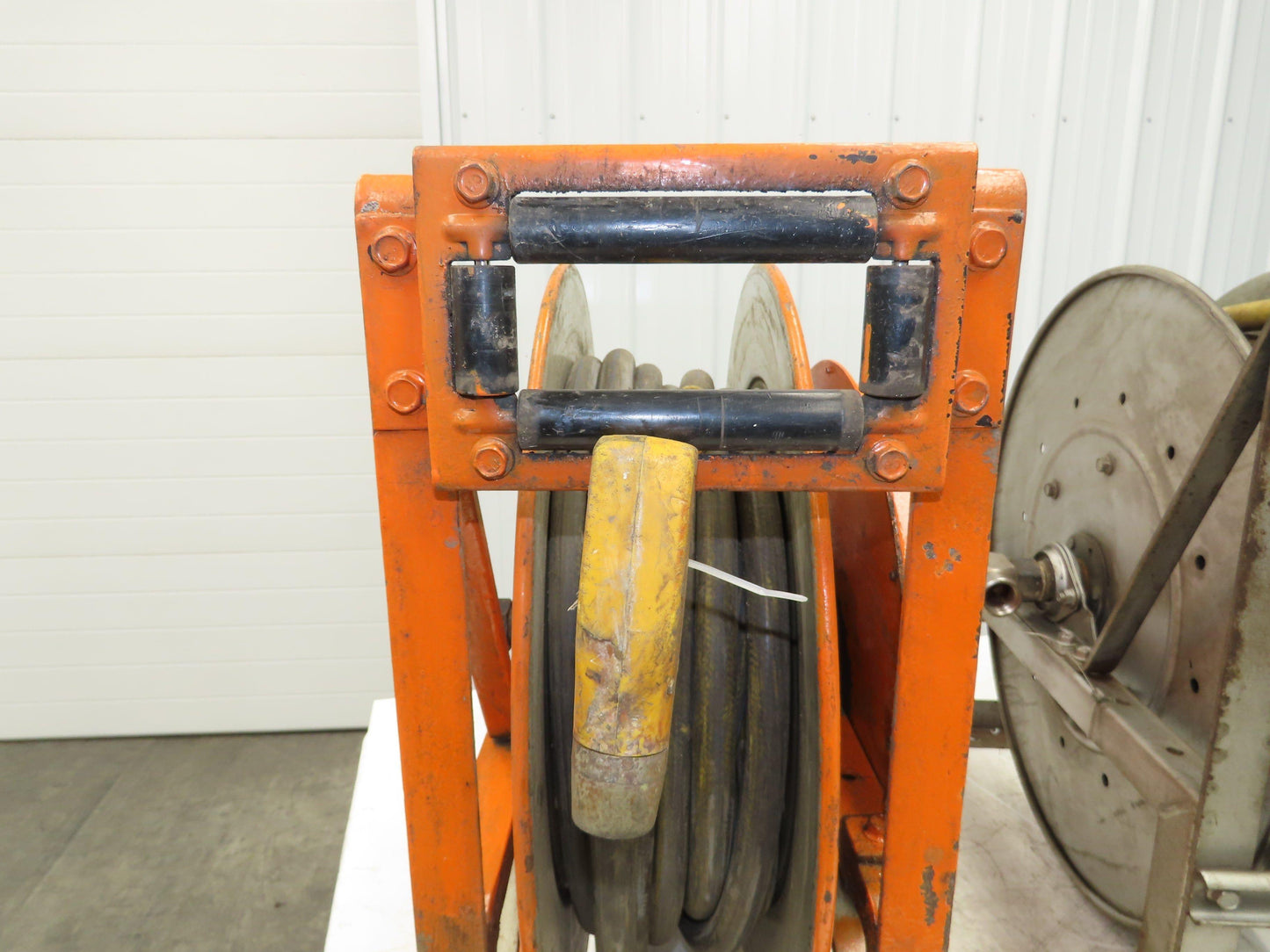 Hannay Reels 818-25-26B TR Retractable Industrial Water Hose Reel 3/4" Lot Of 2