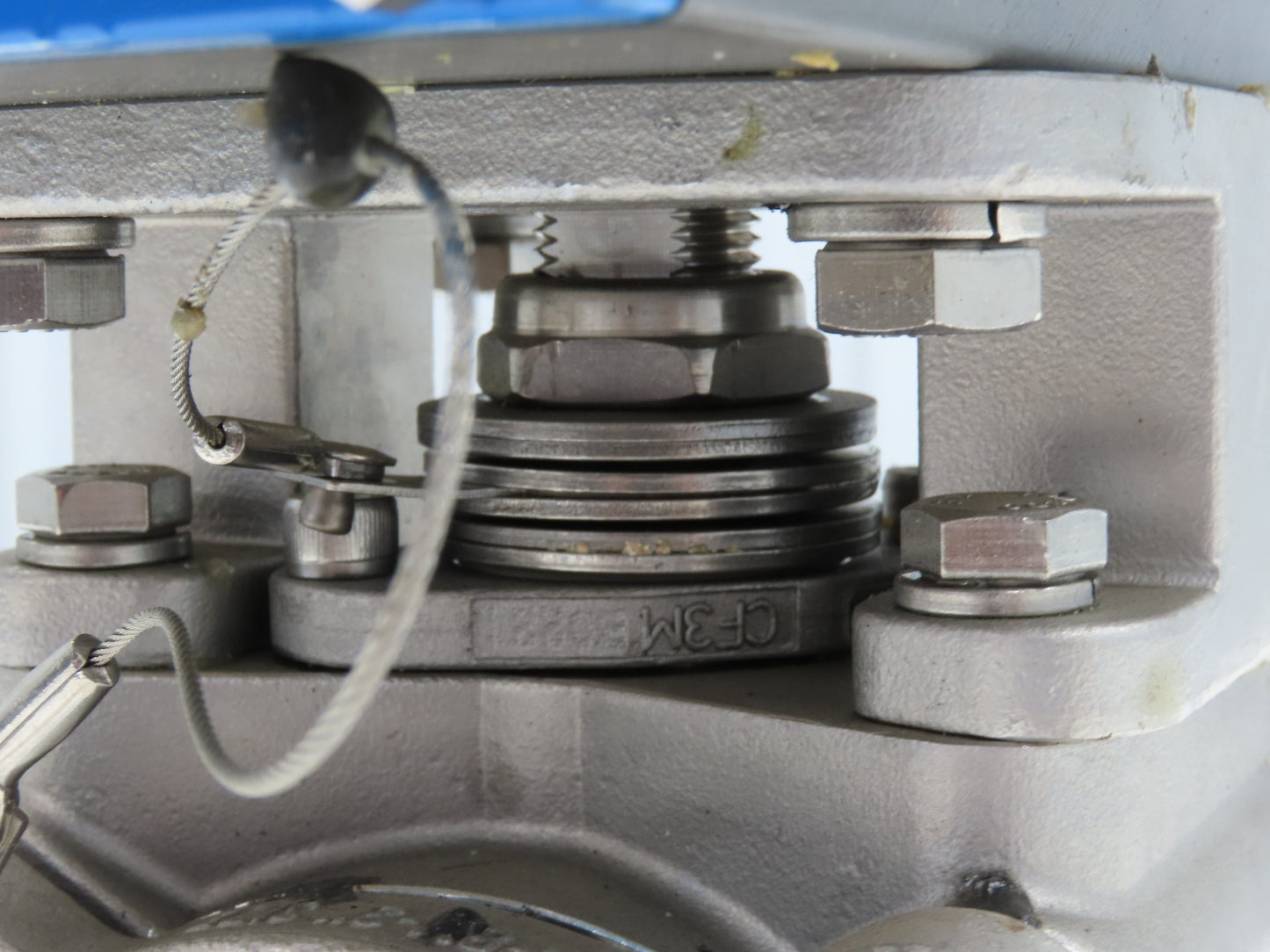 Bi-Torq Pneumatic Actuated 2" Ball Valve Tri-Clamp Stainless with Limit Switch