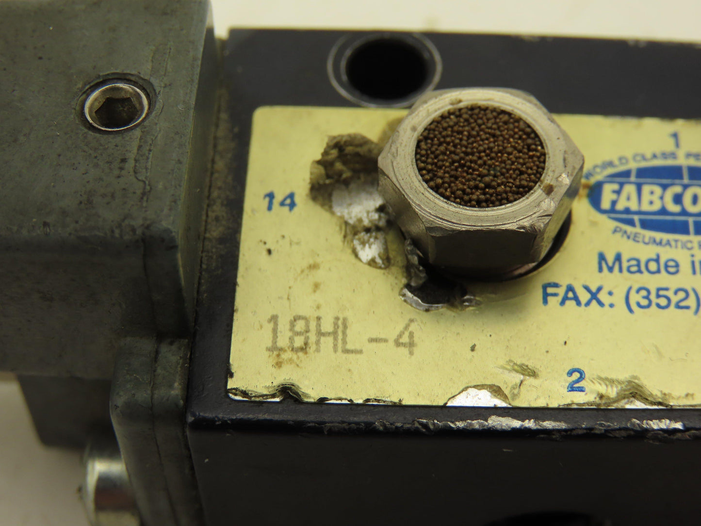 Fabco-Air 18HL-4 4-Way Lever Actuated Pneumatic Air Directional Valve Lot of 2