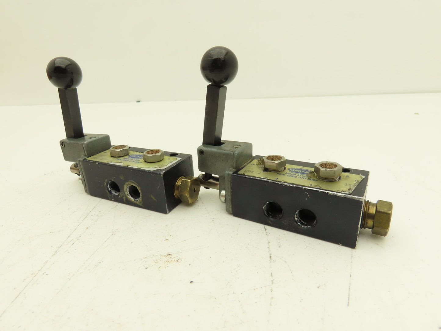 Fabco-Air 18HL-4 4-Way Lever Actuated Pneumatic Air Directional Valve Lot of 2