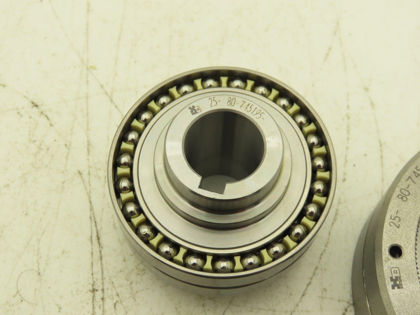 Harmonic Drive 877-105-31 Gear Set 20mm Shaft ID 85mm OD 28mm W