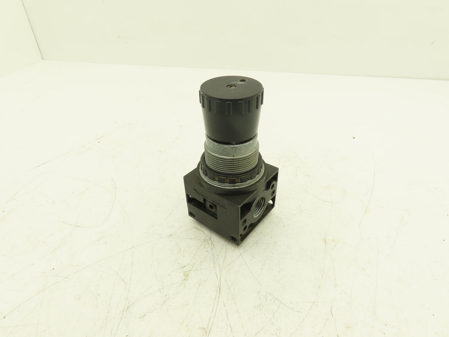 Rexroth 5350224010 Pneumatic Air Regulator 1/2 NPT