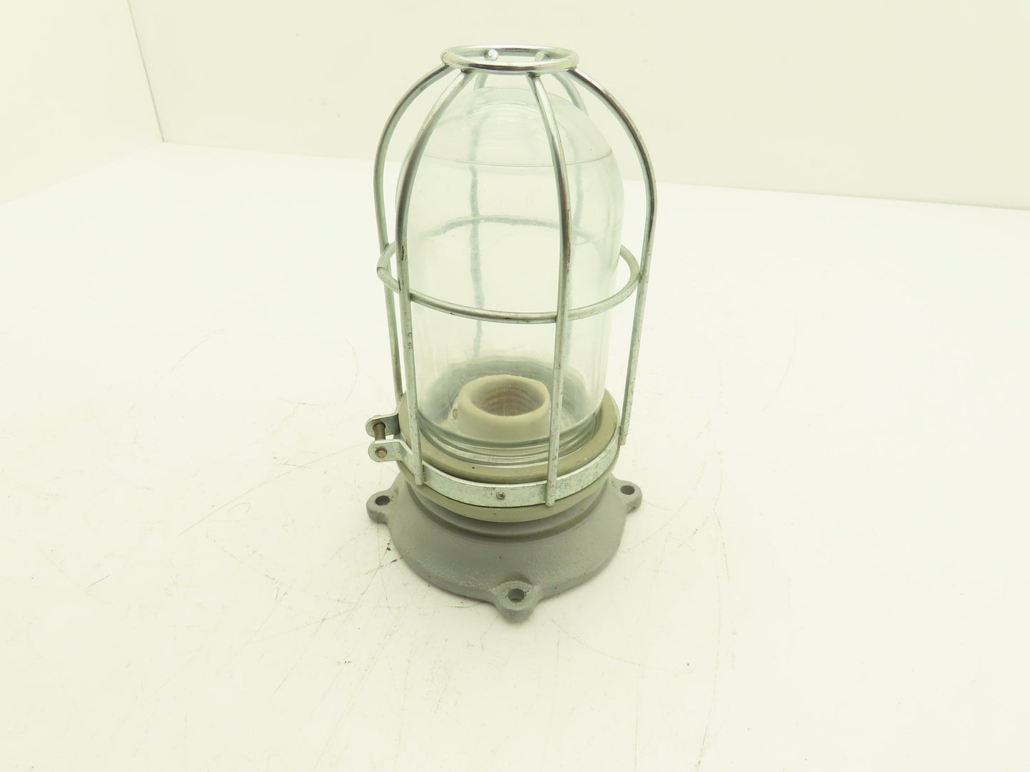 Appleton Explosion Proof Hazardous Location Light Assembly 150W Max