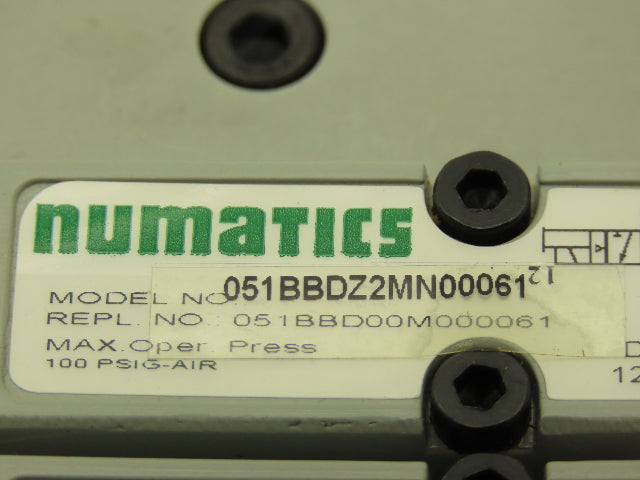 Numatics AKFEF00003NSTD 6 Station Manifold with 6 valves 2005 Series