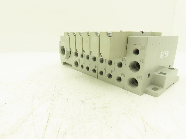 Numatics AKFEF00003NSTD 6 Station Manifold with 6 valves 2005 Series