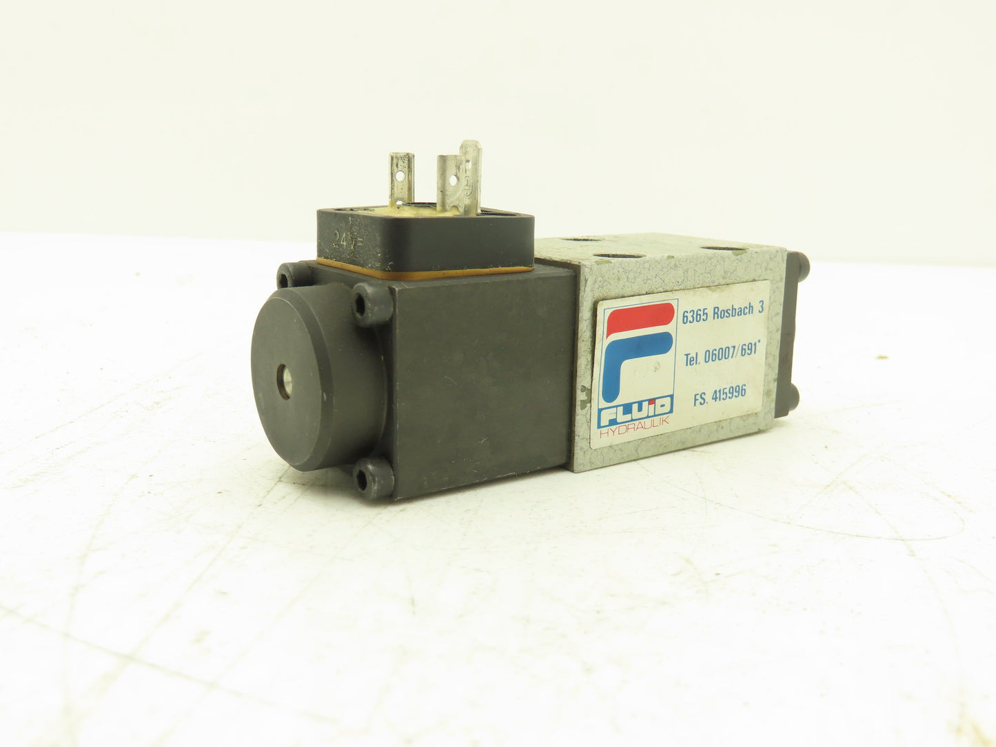 Wandfluh BE4Z40B Z2 Solenoid Valve 2 Pos 5 Way 160Bar