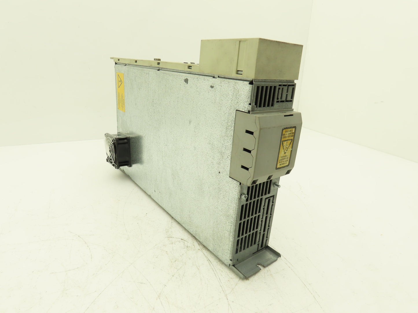 Siemens 6SE7016-0TP50-Z Simovert Masterdrive Servo Drive Inverter 2.2kW 3PH 480V