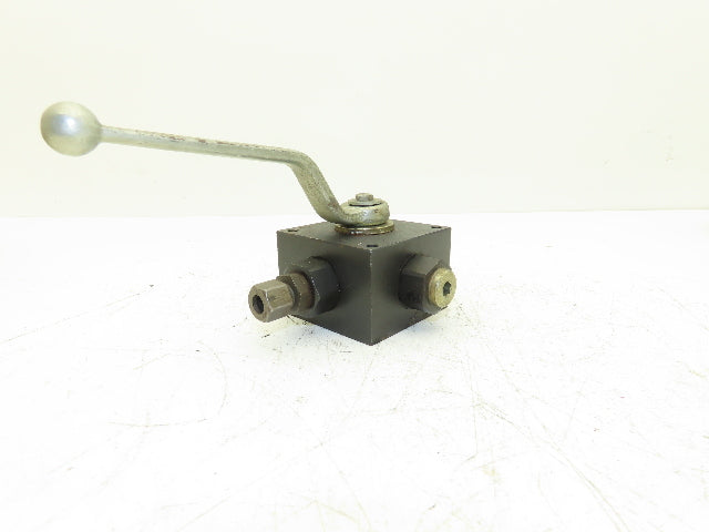 N/A 3KHT-R3/8" 8 87 Pneumatic Manual Valve 4 Way 2 Pos 150 PSI 3/8"NPT Lot of 5