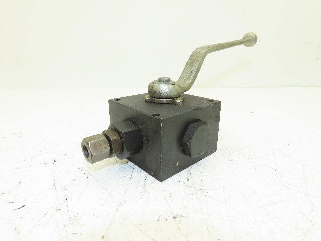 N/A 3KHT-R3/8" 8 87 Pneumatic Manual Valve 4 Way 2 Pos 150 PSI 3/8"NPT Lot of 5