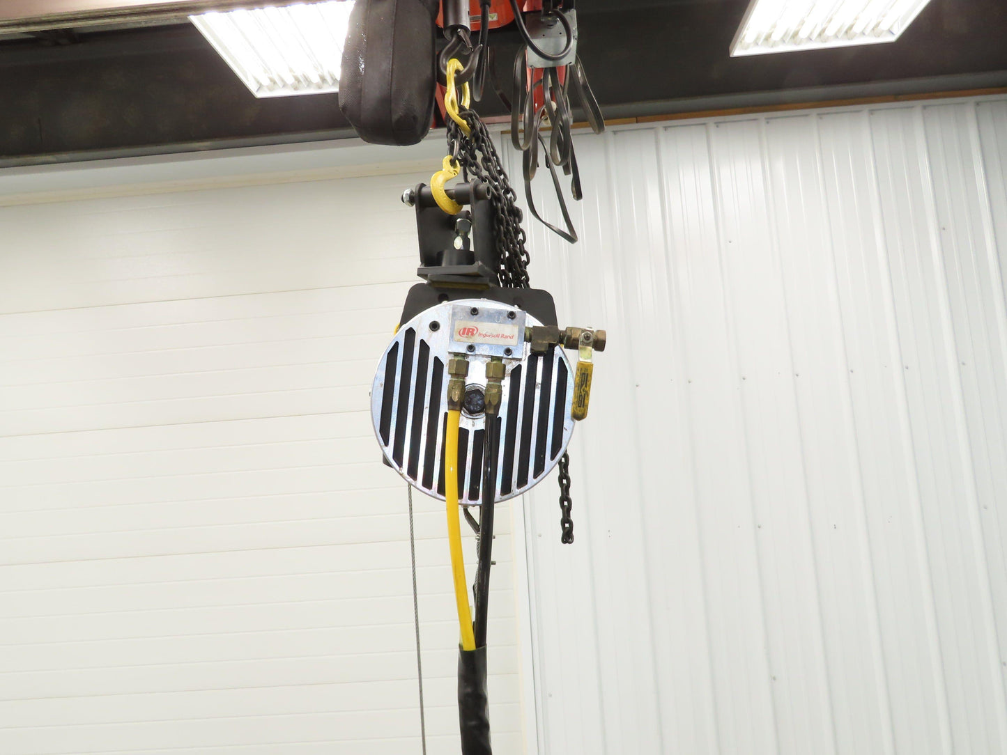 Ingersoll Zimmerman BW020120 Pneumatic Air Balancer 6' Travel 400Lb Swivel Mount