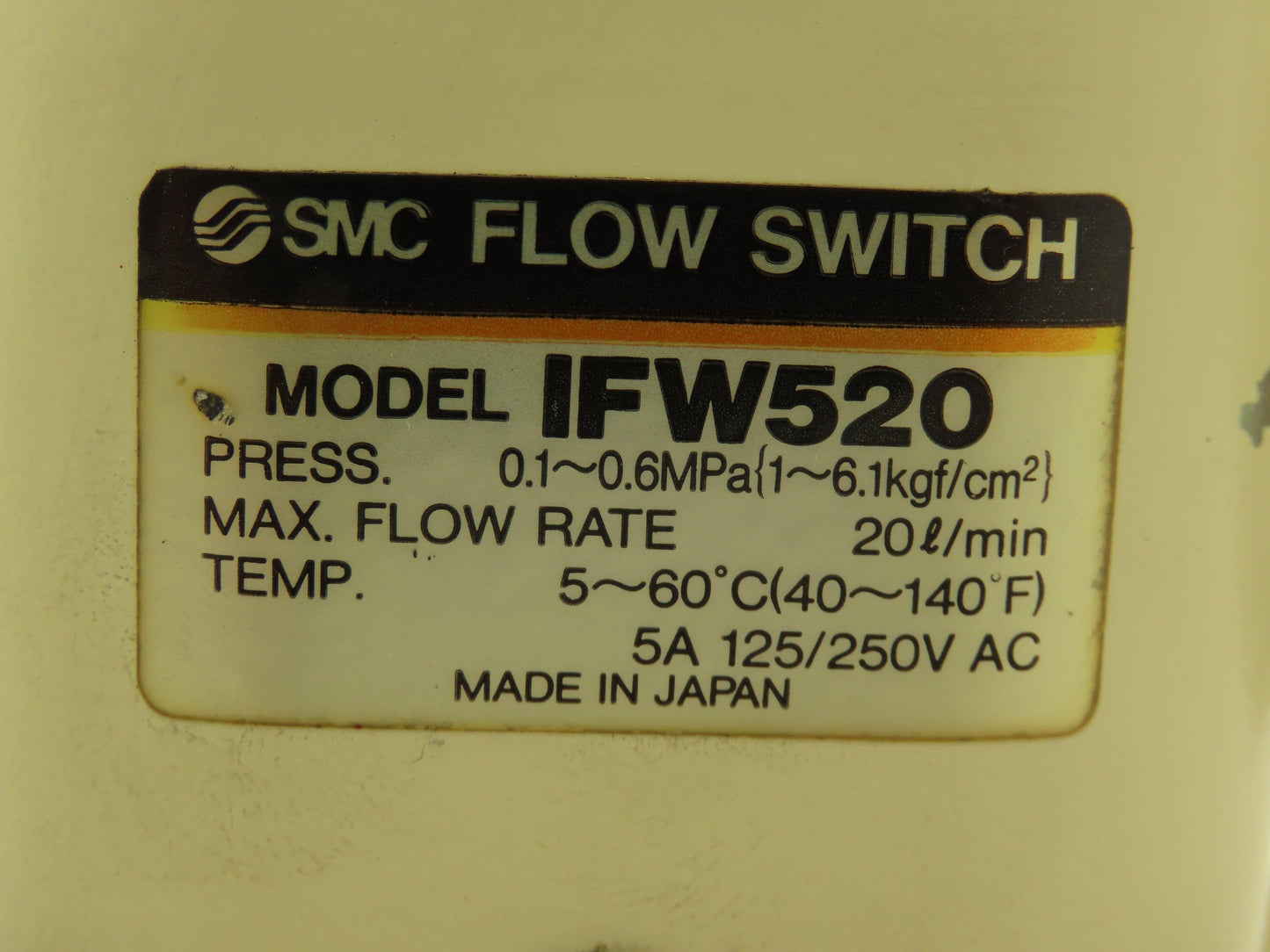 SMC IFW520 Pneumatic Air Flow Switch 15-87psi 5.28 gpm 40-140F 5A 125/250VAC