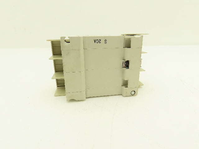 Mitsubishi Electric CP30-B A Circuit Breaker 20A 3-Pole 60Hz 250vAC Lot of 5