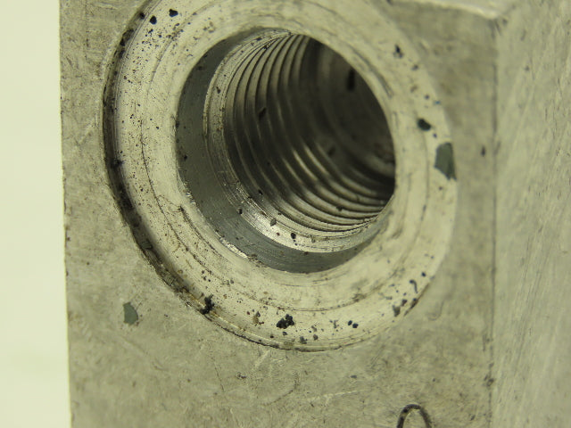 Vickers 283579A1 MCD-5761 Hydraulic Manifold 4-Way 1/4 & 1/2" Flared Threads