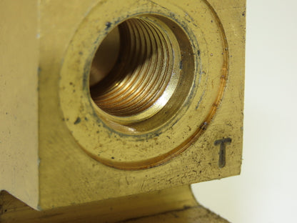 Vickers MCD-3953 Hydraulic Manifold 4-Way 1/4 & 1/2" Threads