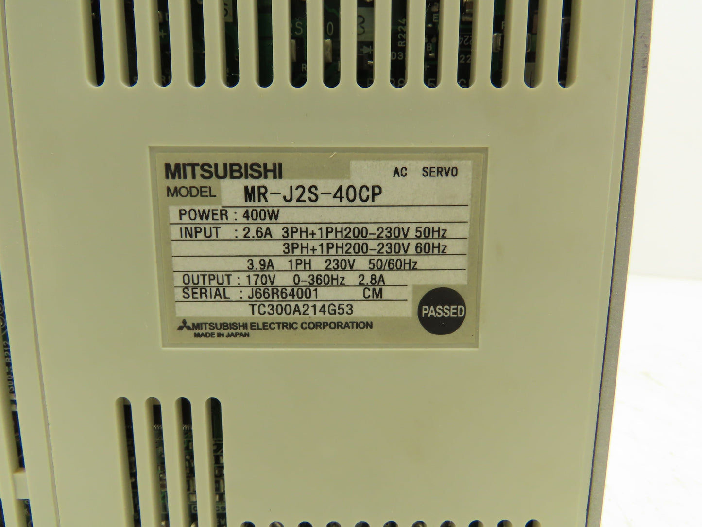 Mitsubishi MR-J2S-40CP AC Servo Drive 3+1Ph 230V In 170V 400W 2.8A 360Hz Out