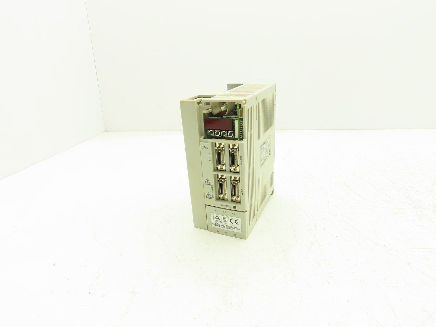 Mitsubishi MR-J2S-40CP AC Servo Drive 3+1Ph 230V In 170V 400W 2.8A 360Hz Out