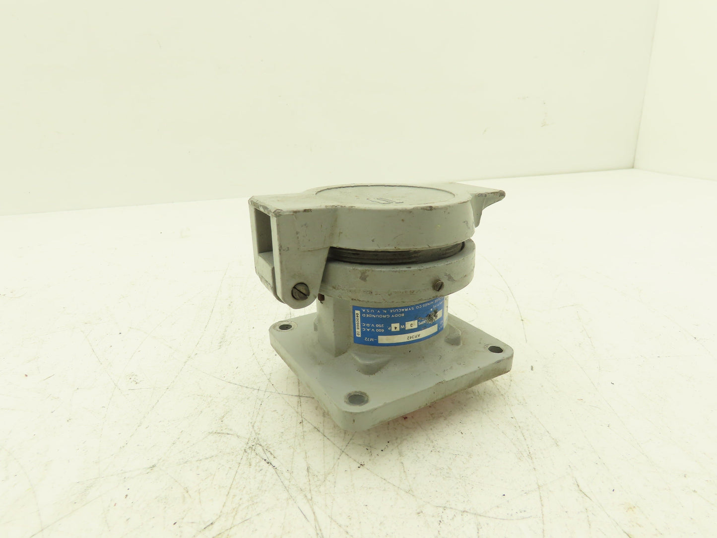 Crouse Hinds AR342 Arktite Receptacle 30A Amp 4p 3w 600VAC Pin Sleave Housing