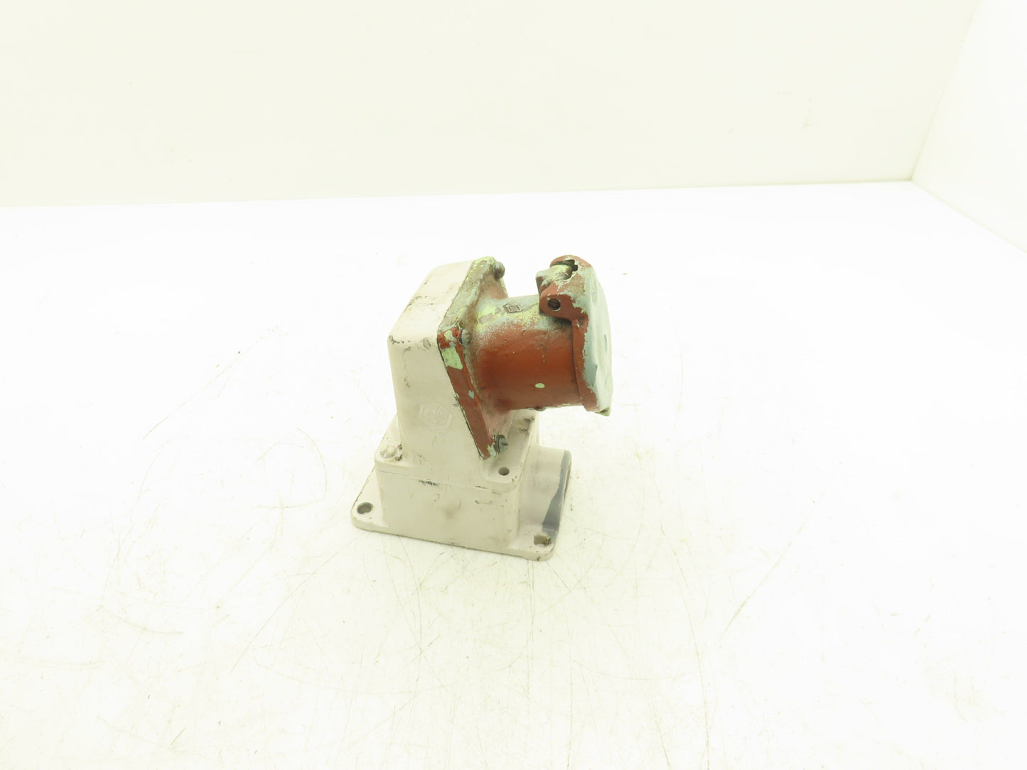 Crouse Hinds AR 342 Arktite Receptacle 30A Amp 4p 3w 600VAC Pin Sleave Housing