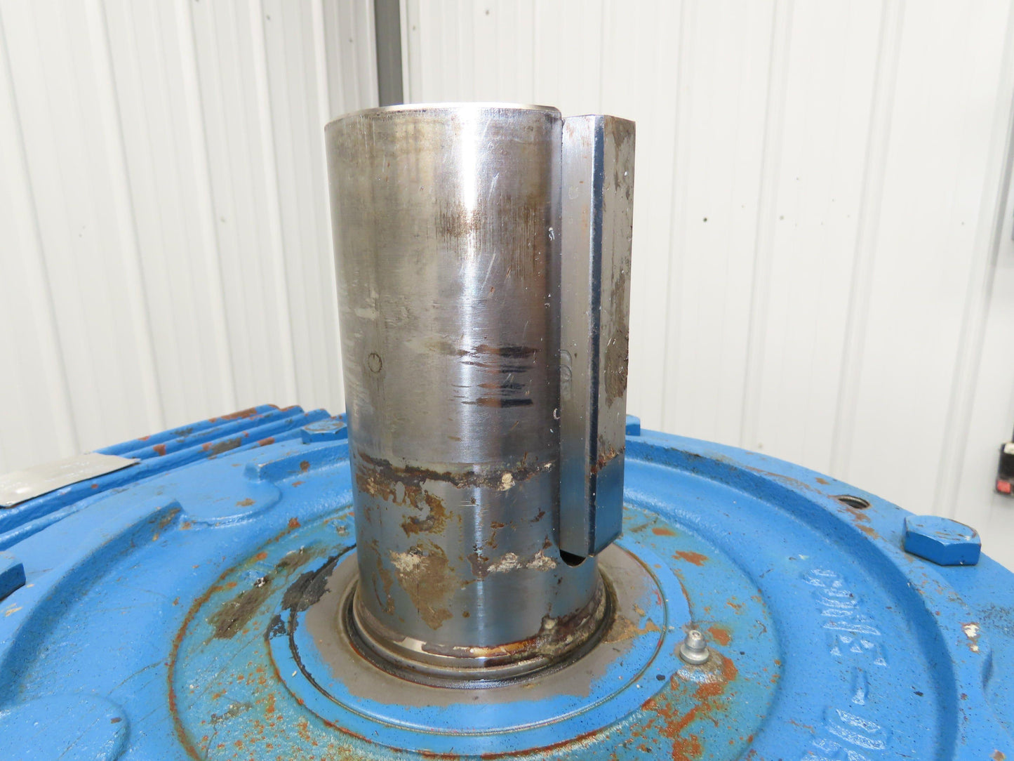 Cone Drive HV70-8A Worm Gearbox 20:1 Reducer 17Hp 88rpm Vertical Output