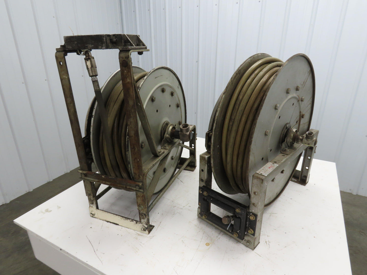 Hannay Reels 818-23-24-B-VR Retractable Industrial Water Hose Reel 1/2" Lot Of 2