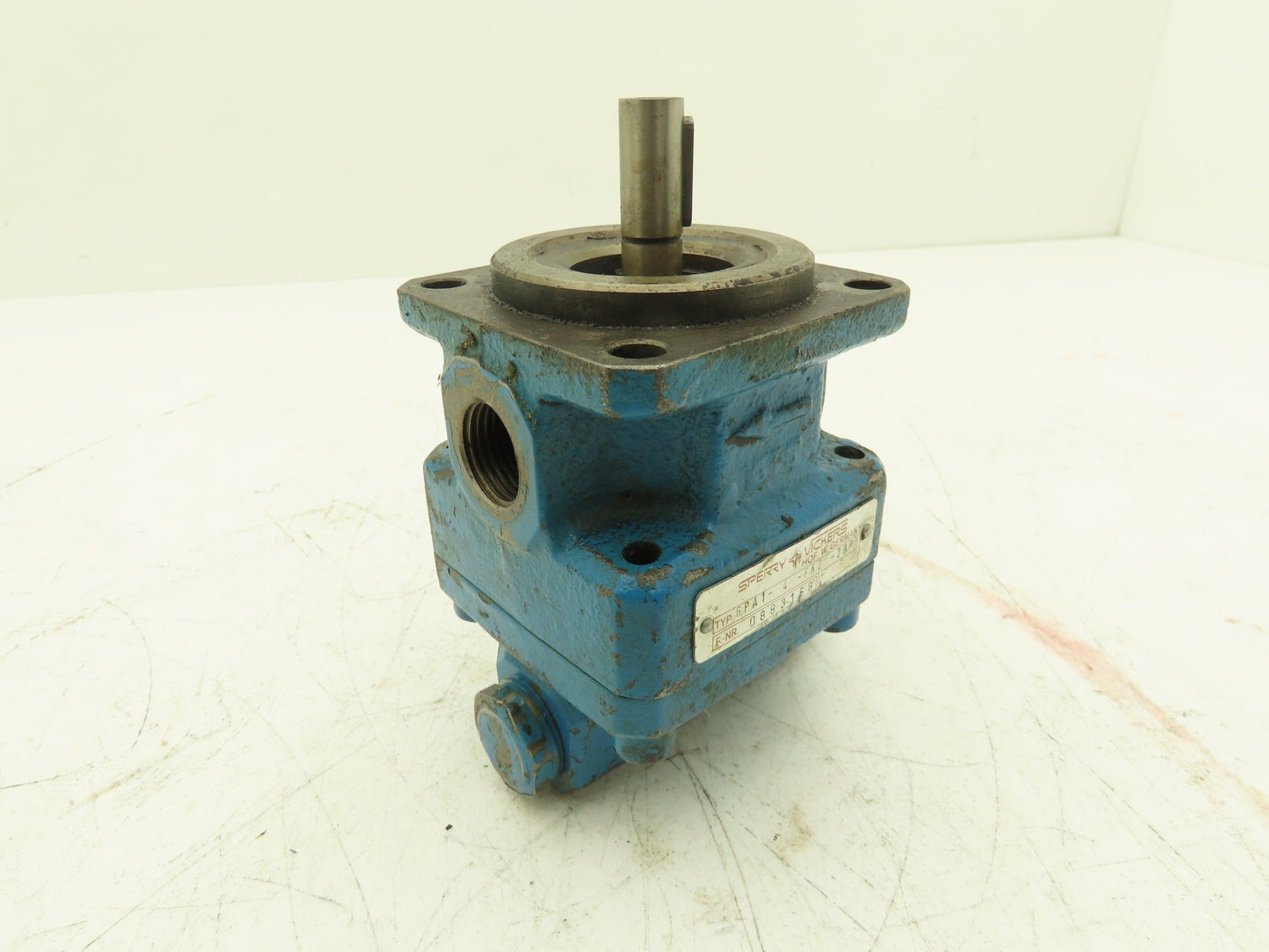 Sperry Vickers GPA1-4-FK2-20R Low Noise Gear Pump