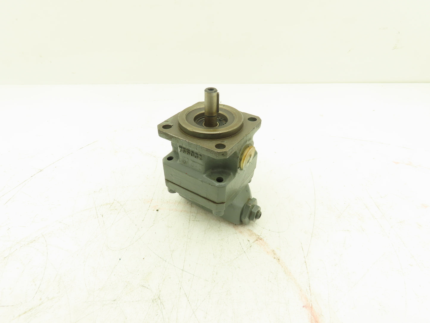 Sperry Vickers GPA1-4-FK2-20L Low Noise Gear Pump