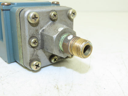 Taihei Boeki TDZ01XM Pressure Switch 4MPa 580psi 125VAC 30VDC 0.1A IP65