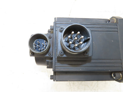 Mitsubishi Electric HC-SF152 AC Servo Motor Encoder 3Ph 122V 9A 1.5kW 2000rpm