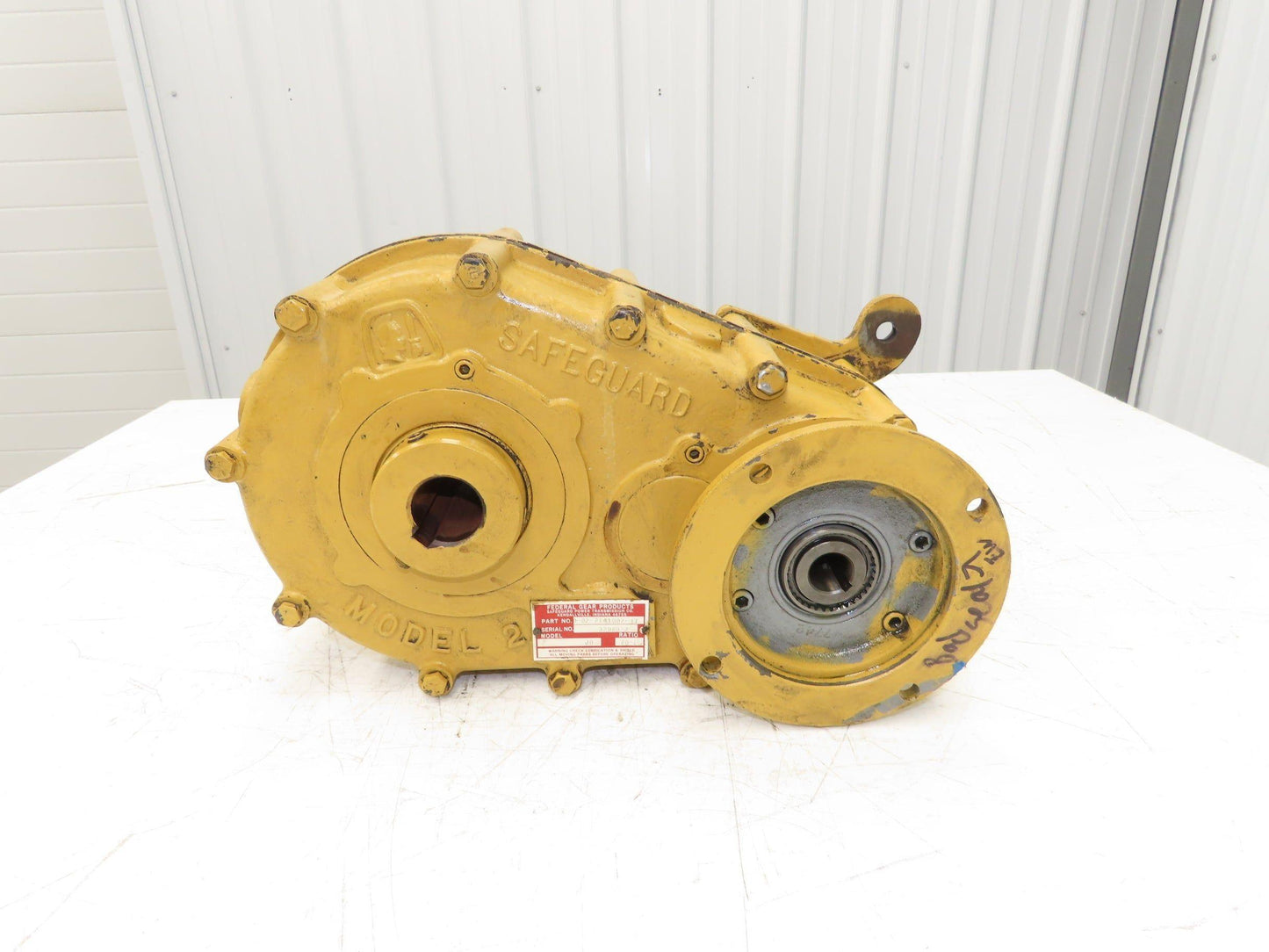 Safeguard Federal Gear Shaft Mount Reducer 70:1 Gearbox 145T  -Bad Seal-
