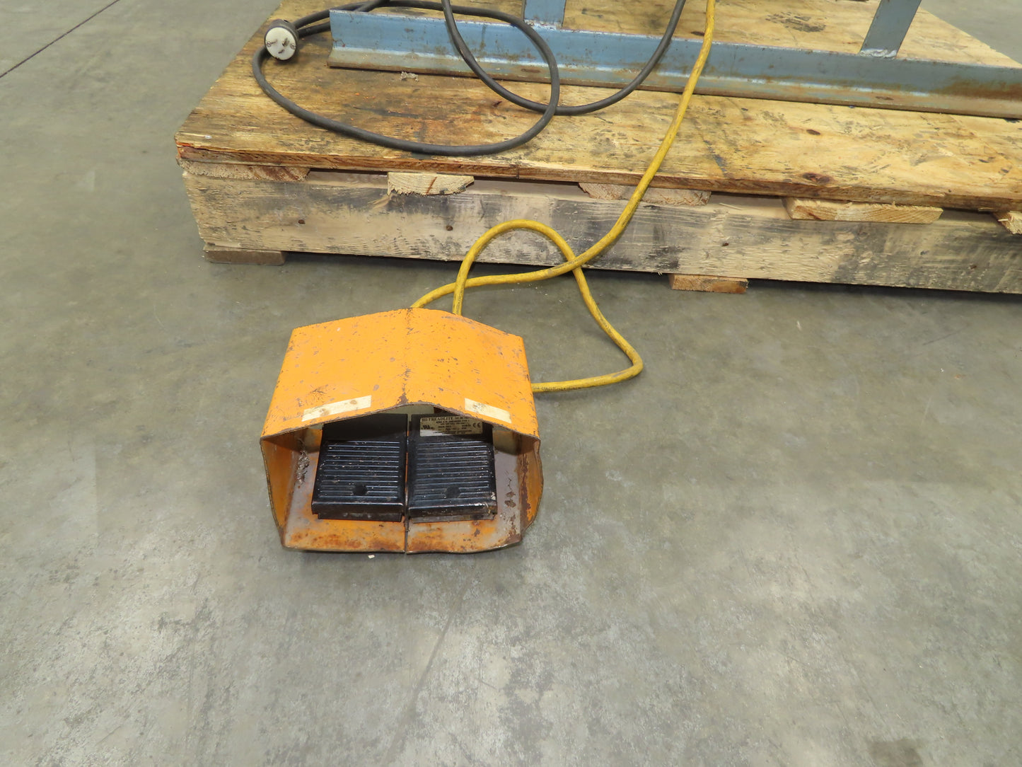 Kidder DP-24-S Hydraulic Punch Press 24" Deep Throat C Frame 120V