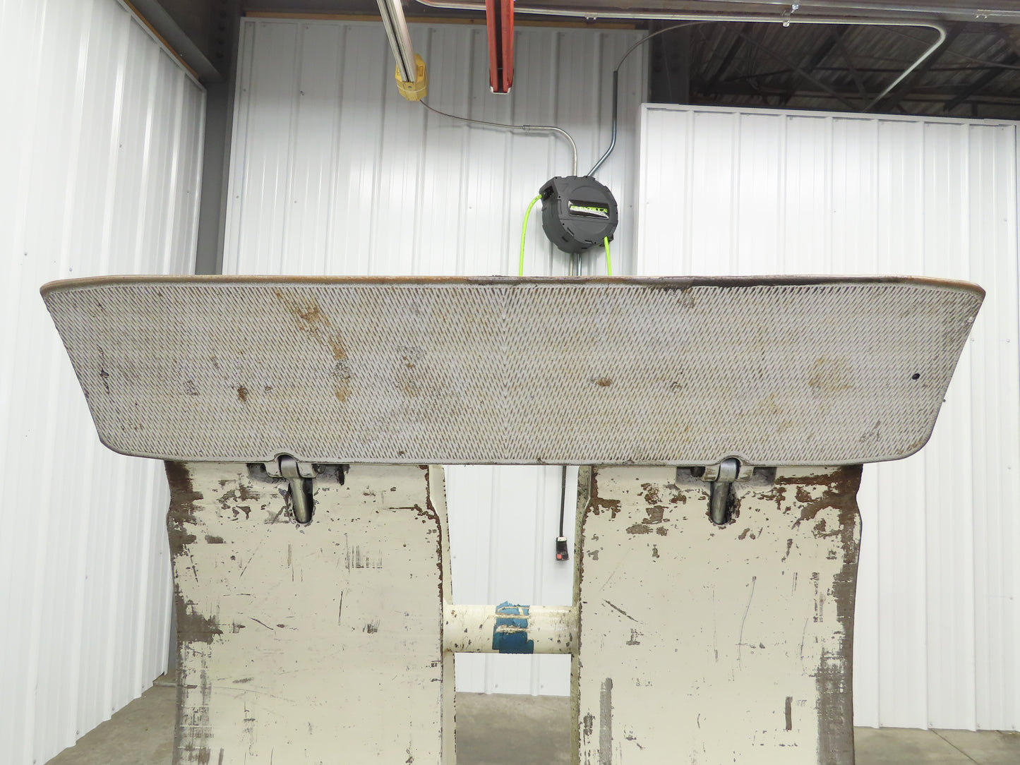 Cascade 90F Paper Roll Clamp 9000LB Fork Lift Truck Clamping Attachment Class 4