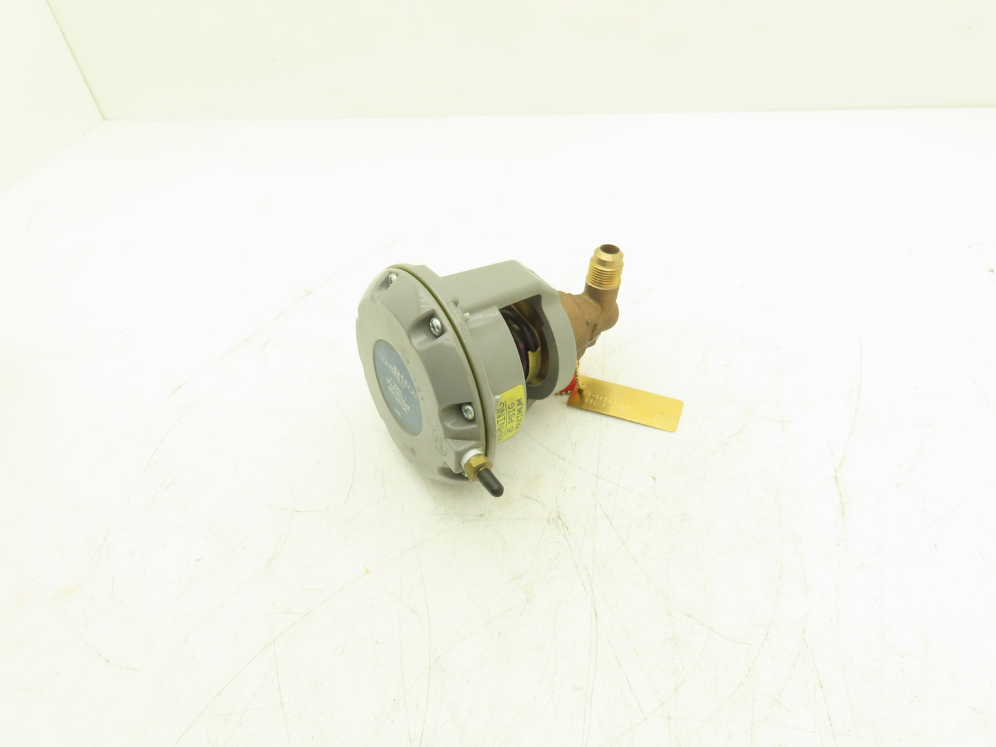 Johnson Controls V-3766-1001 Control Valve Diaphragm 1/2"NPT O.D Flare 25 PSIG